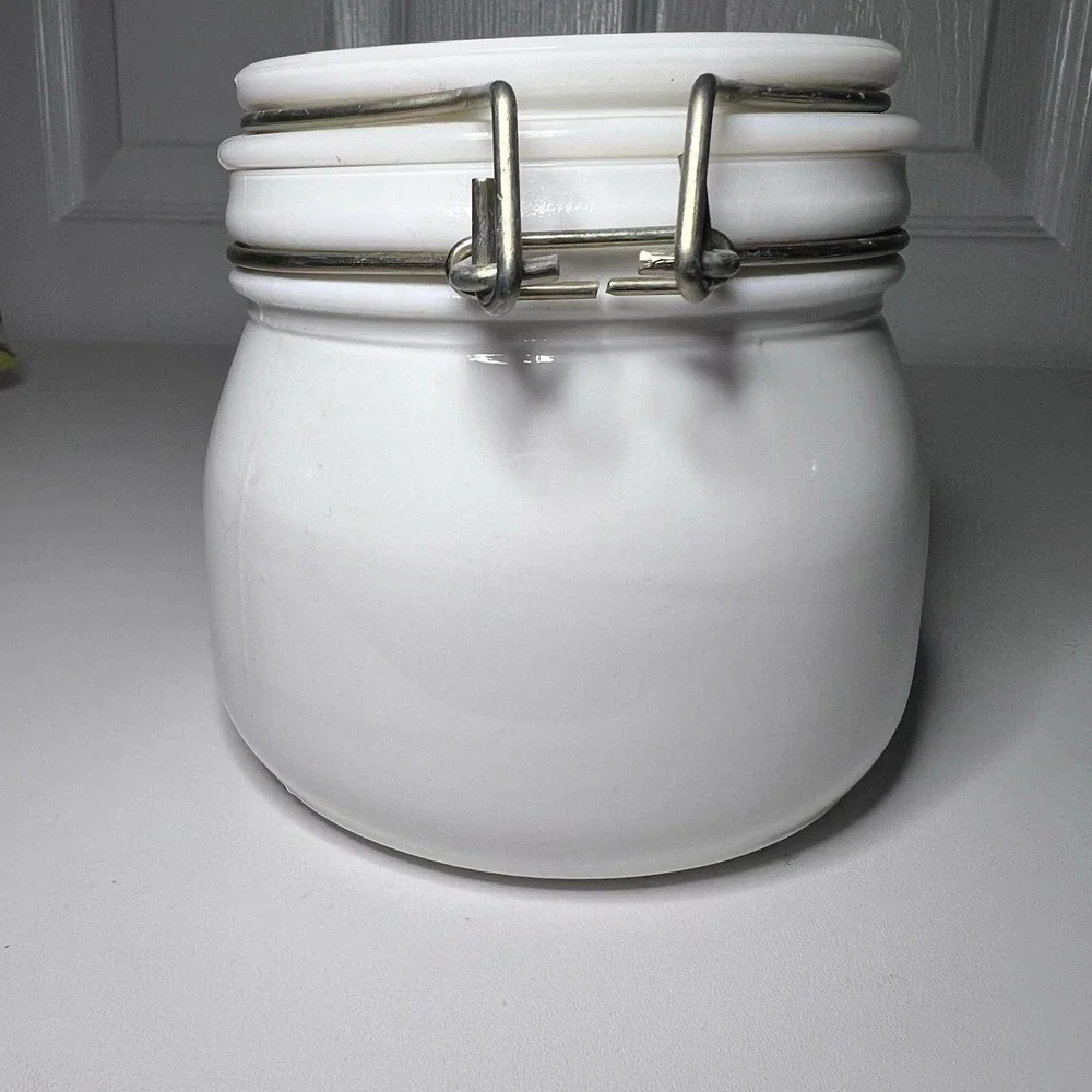 Vintage Milk‎ Glass Wheaton Lidded Jar Canister Bale Clamp Locking- No Gasket